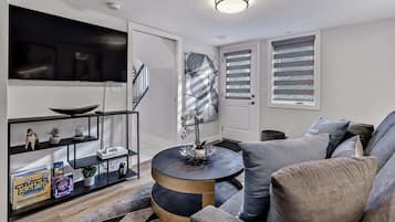 TV, fireplace, video game console, Netflix