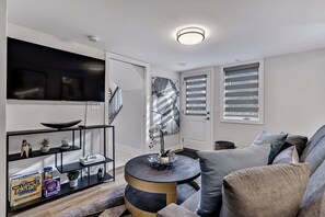 TV, fireplace, video game console, Netflix