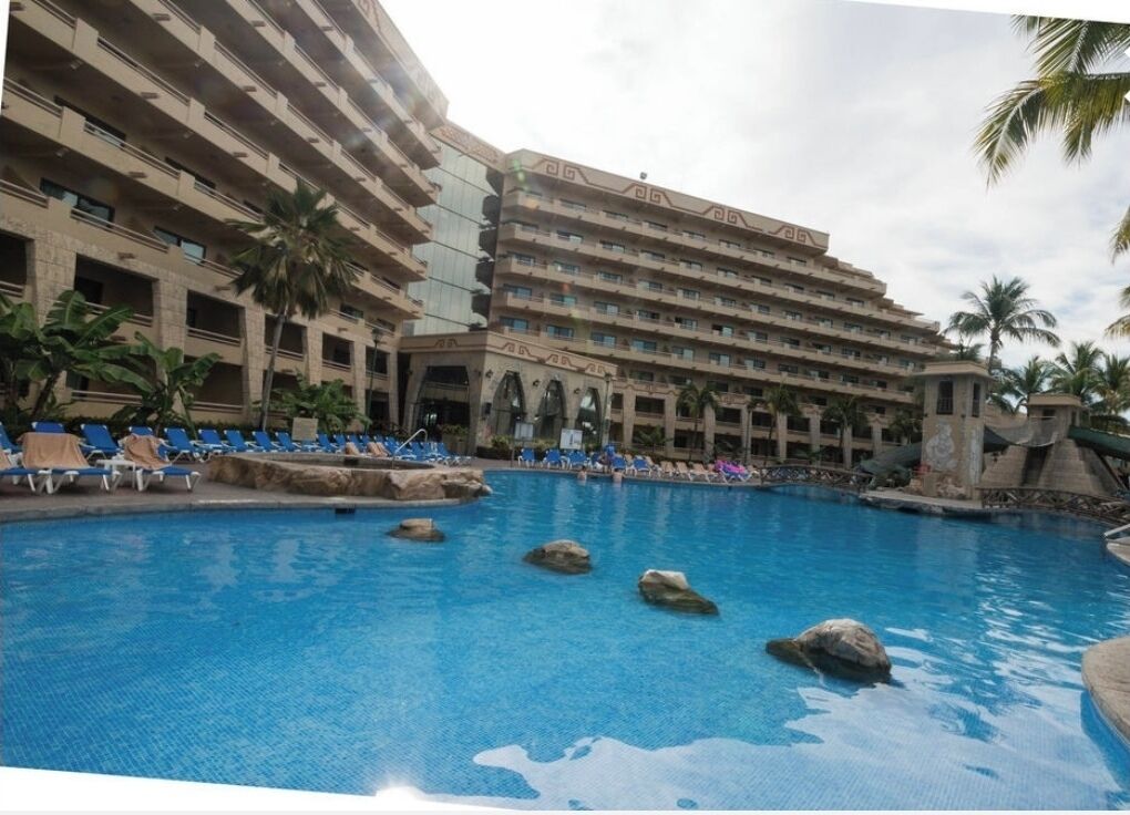 Innenpool, Außenpool