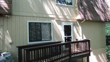 Condo, 2 Bedrooms | Exterior