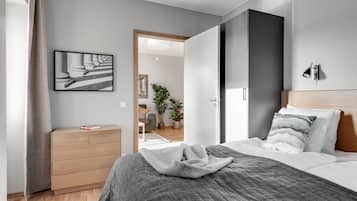 客室ごとに異なるインテリア、アイロン / アイロン台、WiFi (無料)、ベッドシーツ