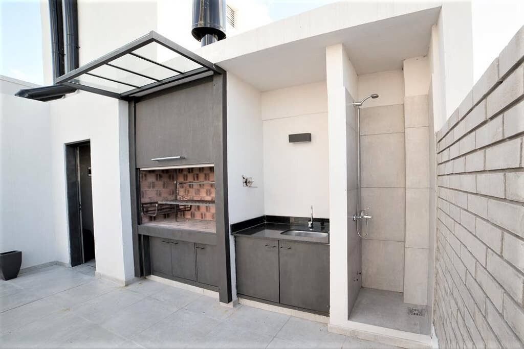 Terrace View in Soho | BBQ | Laundry | Welcome2BA