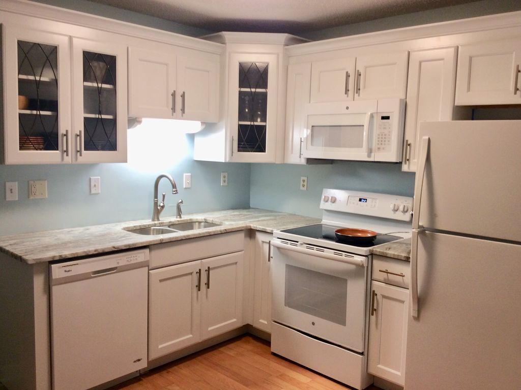 Ocean front complex, ocean and lagoon view villa. A quiet, natural paradise. 