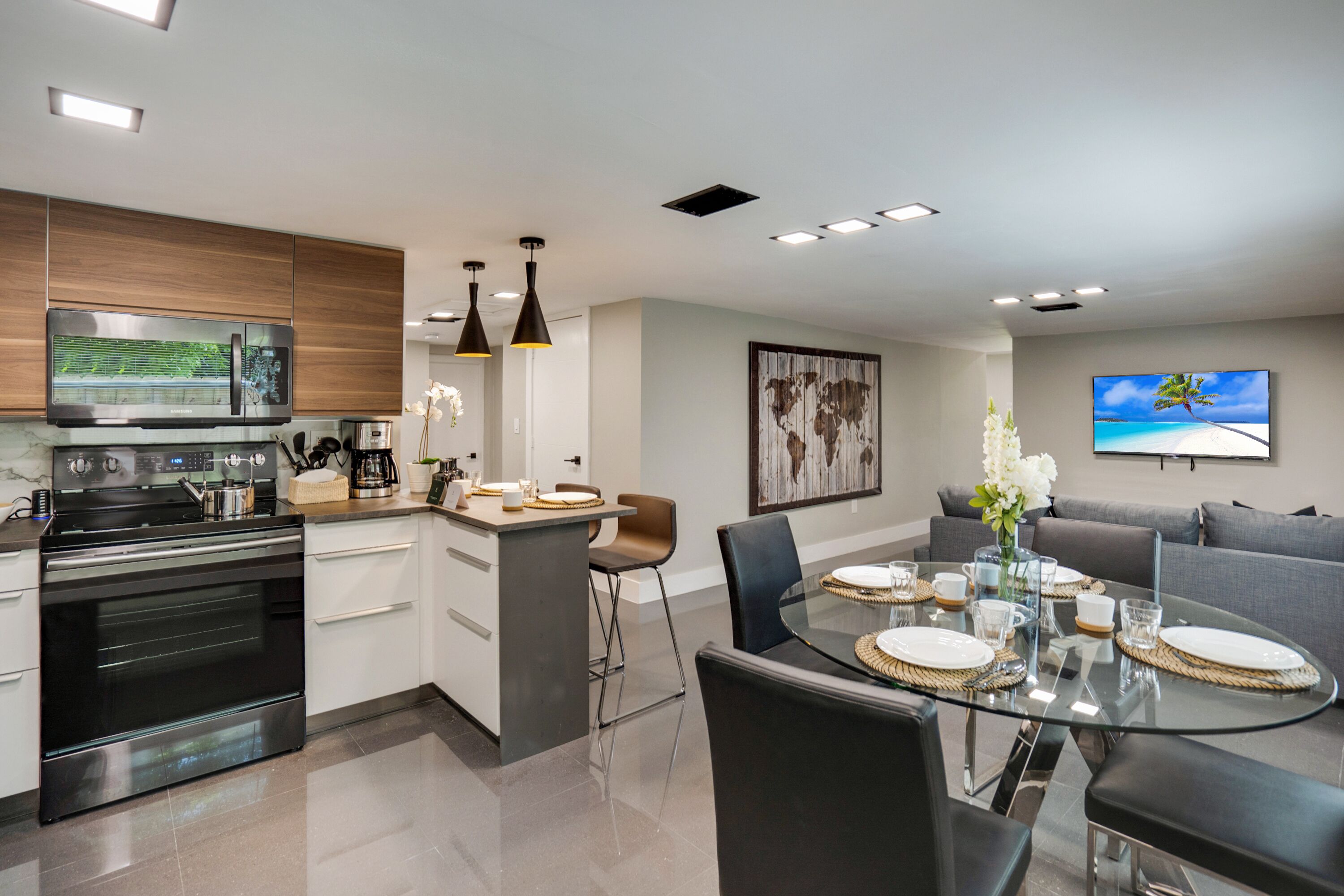 Miami Luxe +⭐️ near Beach/Wynwood/Airport/Design District/3 free gated parking