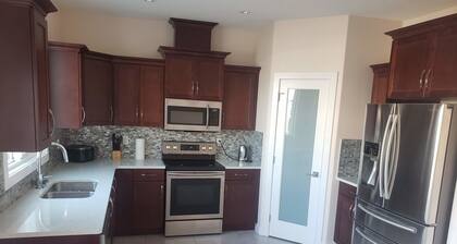 Stylish Heritage 5 BR House Ideal For Long Stays - With Jacuzzi