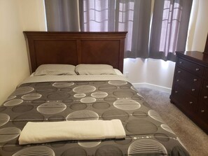 5 bedrooms, iron/ironing board, WiFi, bed sheets
