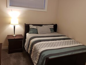 2 chambres, fer et planche à repasser, Wi-Fi, literie fournie