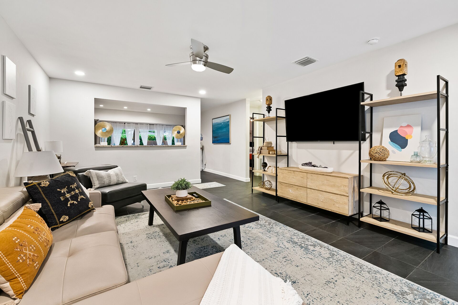 Family Home w/Htd POOL great location! - AQUA.life