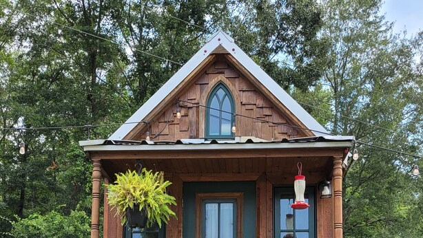 Exterior - Sweet Pea TINY Home (Danville)