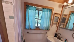 Bathroom - Sweet Pea TINY Home (Danville)