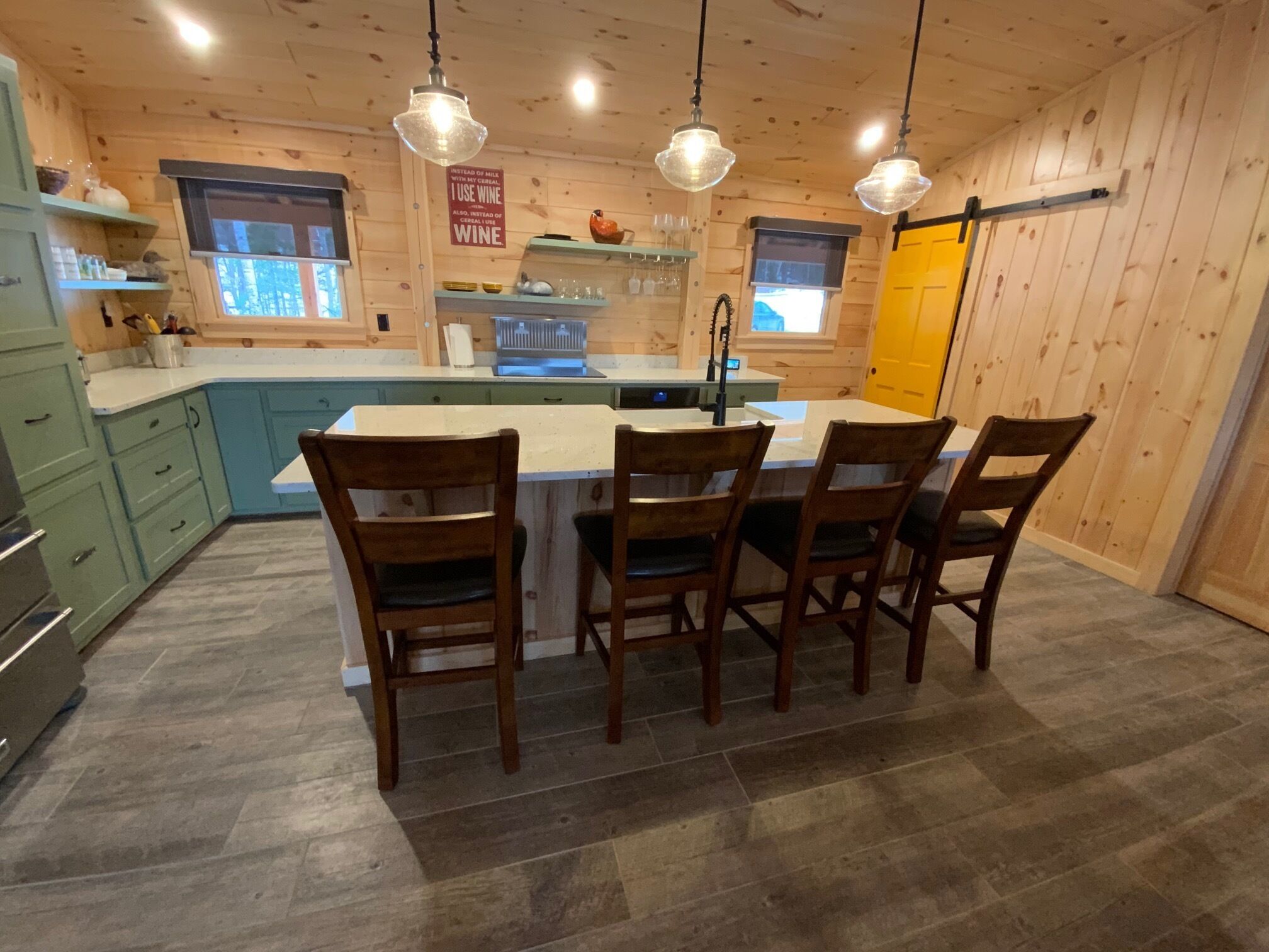 Tranquility:  Secluded White Mountains New Build Custom Log Home on 5 acres