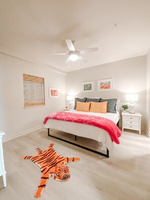 2 bedrooms, iron/ironing board, free WiFi, bed sheets