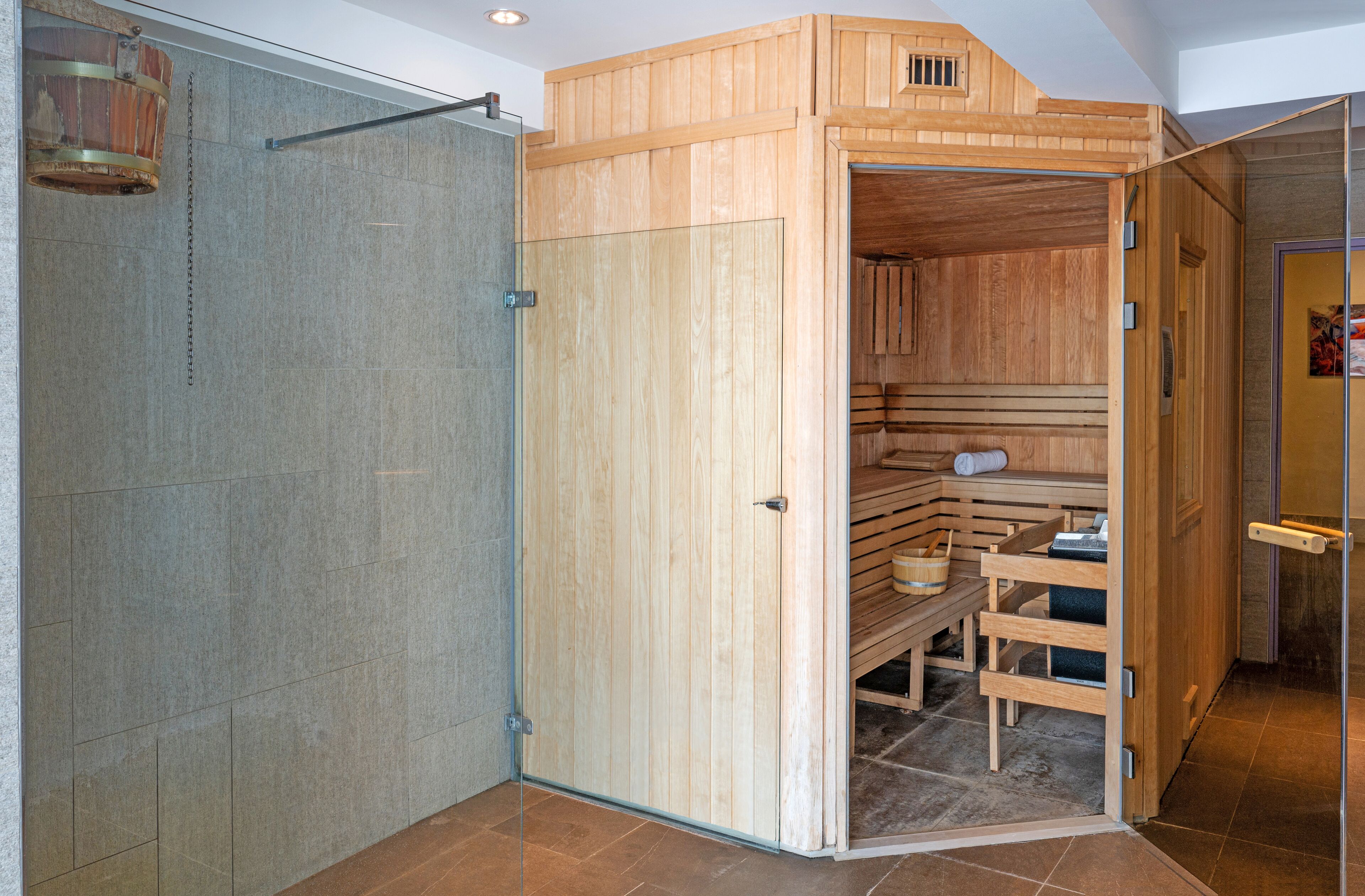 Phòng xông hơi sauna