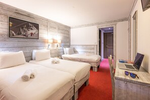 Superior Triple Room | Free WiFi, bed sheets - Hôtel L’Aiguille Percée  (Tignes)