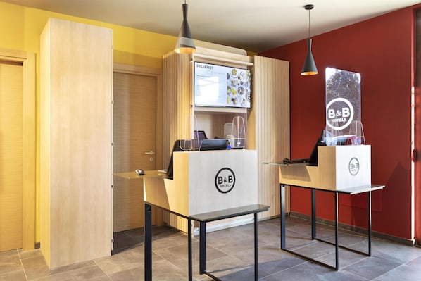 Lobby - B&B Hotel Bolzano (Bolzano)