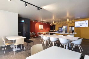 Tempat makan