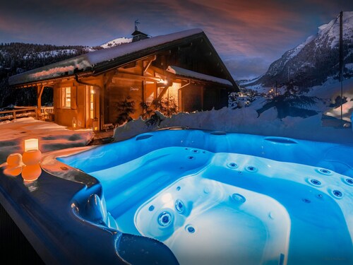 Chalet Cosyneige for 11 in La Clusaz, hot tub - OVO Network
