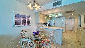 Dining - BLDG Construction Aug-Oct 2026; See Desc below! Sea Winds 705 (Marco Island)
