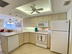 Fridge, microwave, oven, stovetop - Sea Winds 705: Marco Island Rental Properties (Marco Island)