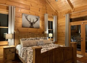 5 bedrooms, desk, iron/ironing board, free WiFi