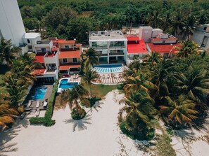 Exterior - Amazing Beachfront Villa (San Miguel de Cozumel)