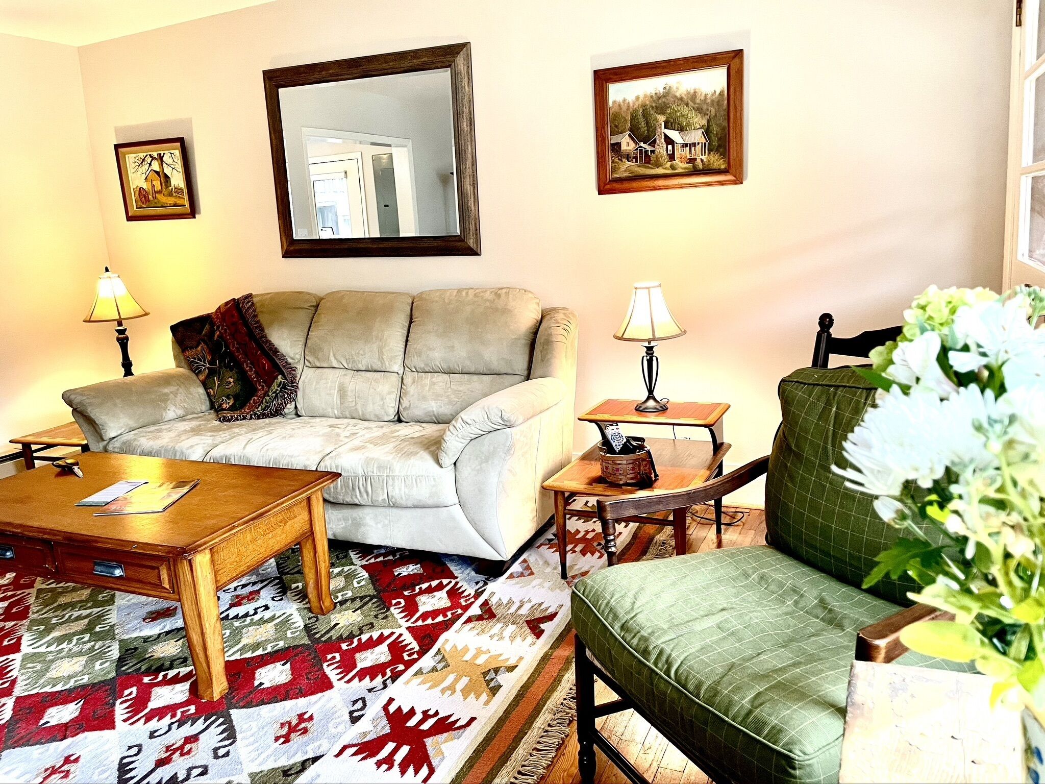 Home on 10 Acres - Easy Access - SUPER CLEAN -  Burnsville - Pensacola