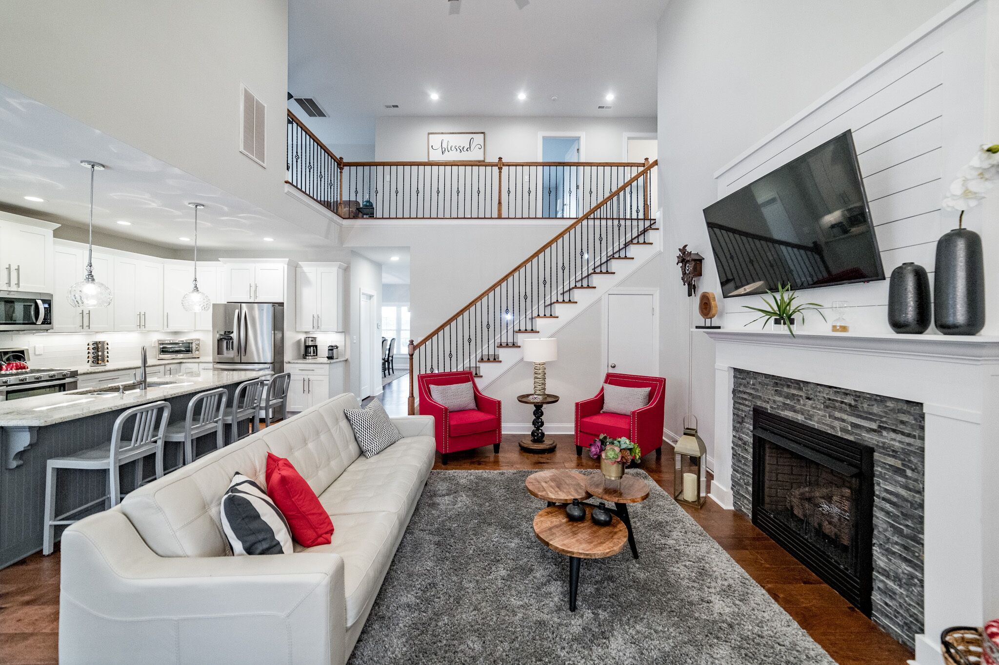 Stress-Free Stay in a Modern Open Home!