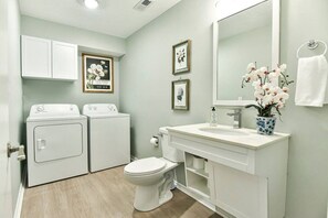 Hair dryer - Roomy 3 BR Condo Walkable to IU (Bloomington)