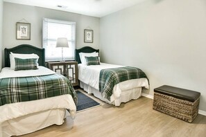 3 bedrooms, iron/ironing board, WiFi