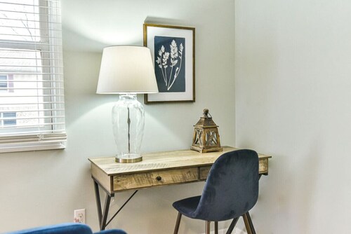 Roomy 3 BR Condo Walkable to IU