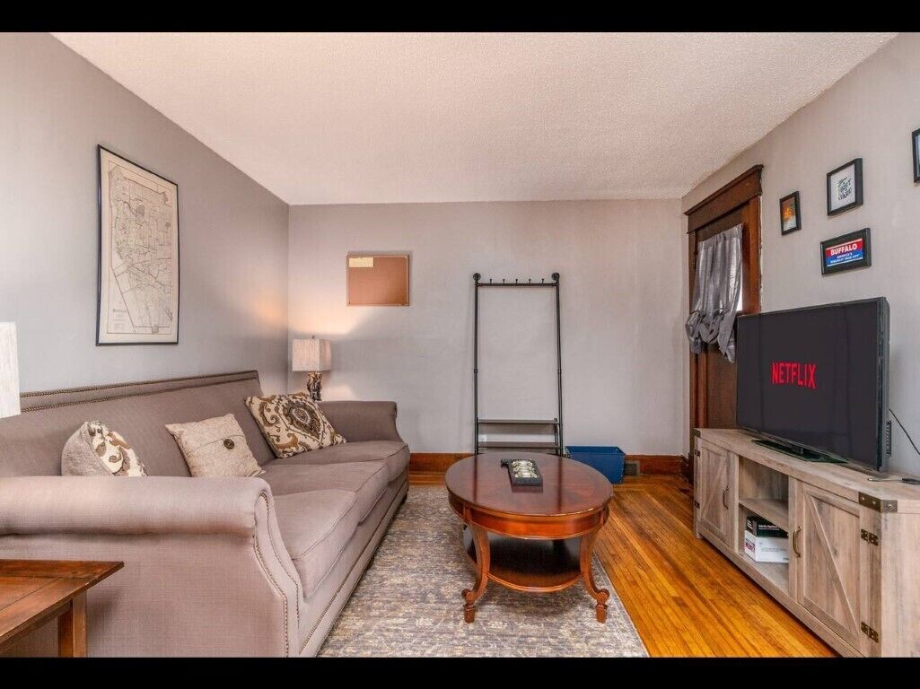 Visit Buffalo & Niagara from this Quaint Apartment