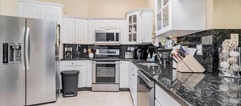 Oasis Heated Pool in the Heart of Equestrian Wellington