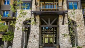 Condo (Silver Strike Lodge #501 - 4 Bed) | Exterior