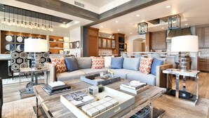 Condo (Silver Strike #602 - 4 Bed + Den) | Living room | TV