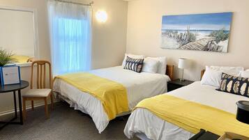 Schreibtisch, Bügeleisen/Bügelbrett, kostenloses WLAN