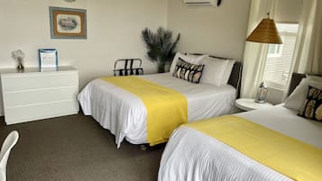 Työpöytä, silitysrauta/-lauta, ilmainen Wi-Fi