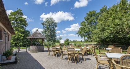 Vacation home along the Utrecht Vecht