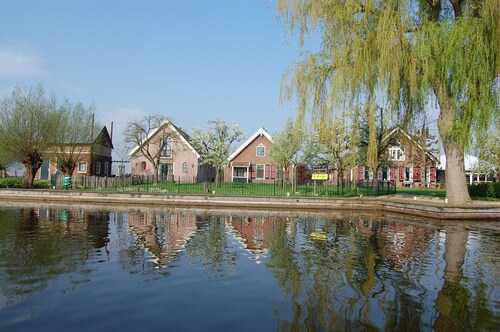Vacation home along the Utrecht Vecht