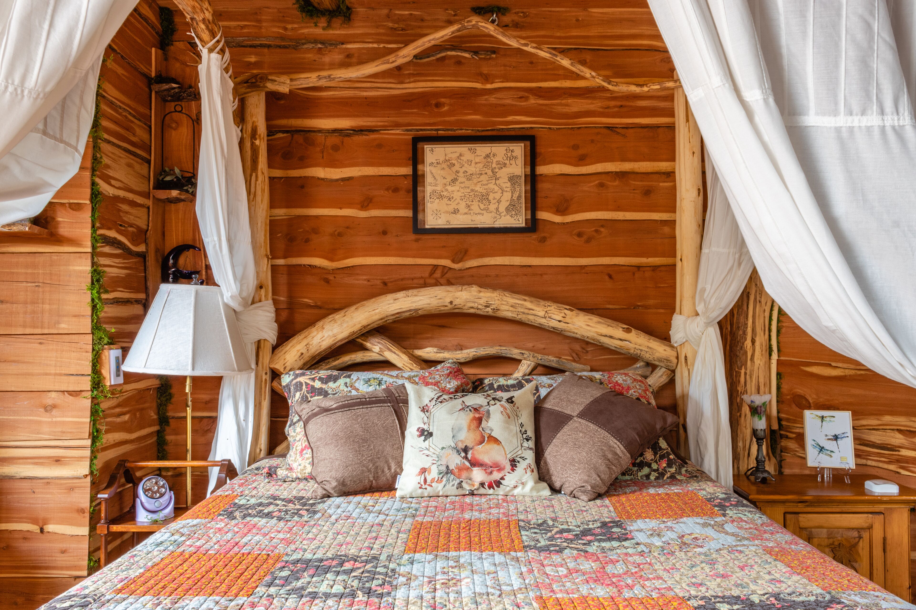 The Enchanting Hobbit's Nest Treehouse- A Magical Escape in the Lost Pines Shire