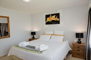 4 Schlafzimmer, Bügeleisen/Bügelbrett, Reisekinderbett, WLAN