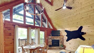 Studio (2 Bedrooms) | Property amenity