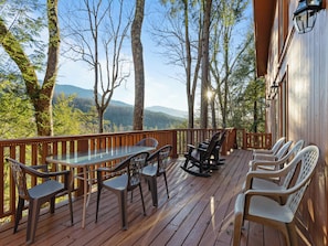 Studio (4 Bedrooms) | Property amenity - Shooting Star by Jackson Mountain Rentals (Gatlinburg)