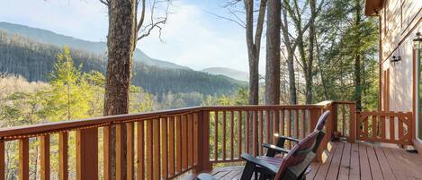 Studio (4 Bedrooms) | Front of property