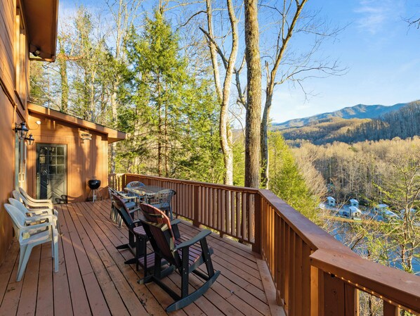 Studio (4 Bedrooms) | Property amenity