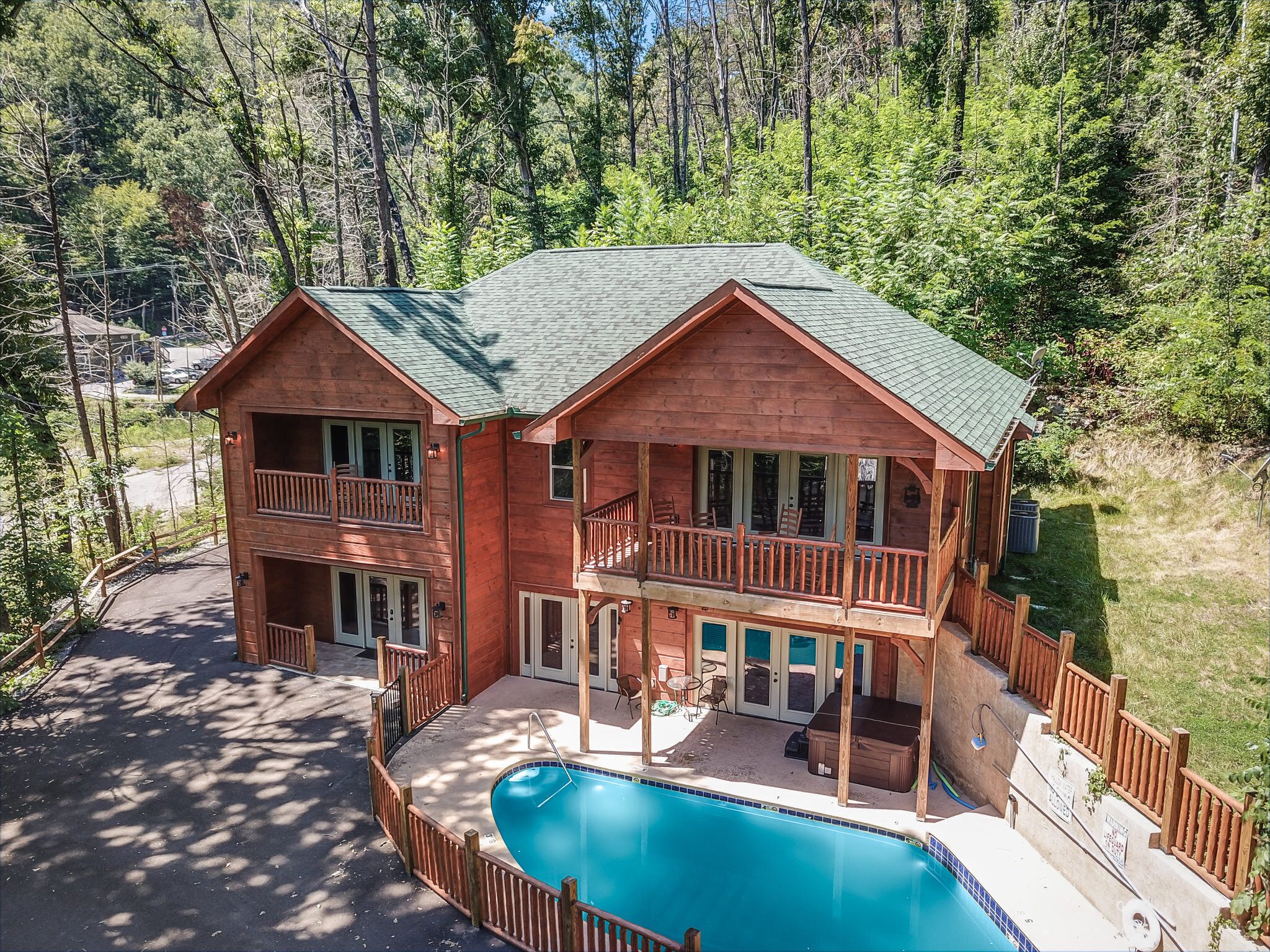 Studio (6 Bedrooms) | Exterior