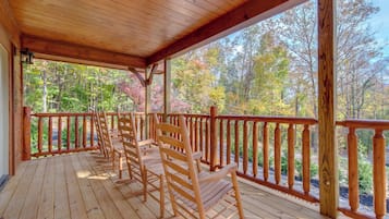 Studio (6 Bedrooms) | Property amenity