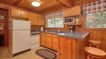 Studio (2 Bedrooms) | Property amenity