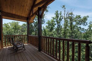 Studio (3 Bedrooms) | Front of property - Smoky Haven by Jackson Mountain Rentals (Gatlinburg)