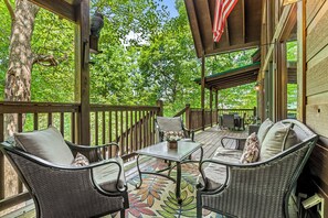 Studio (3 Bedrooms) | Property amenity