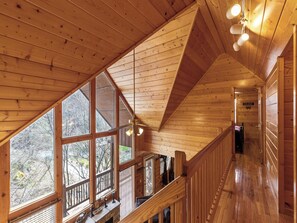 Studio (6 Bedrooms) | Property amenity